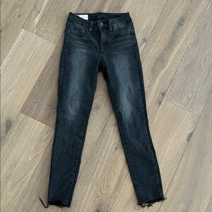 25 Gap universal jegging.